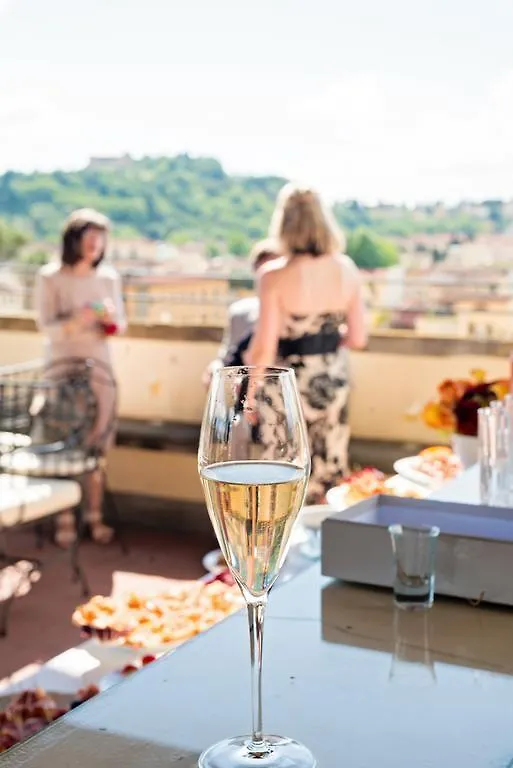 Palazzo Magnani Feroni, All Suite - Residenza D'Epoca 피렌체 3*,
