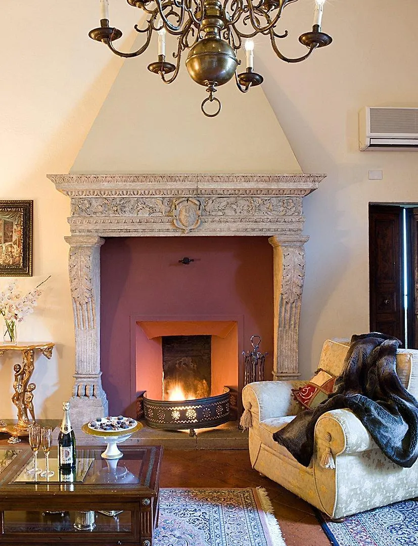 Palazzo Magnani Feroni, All Suite - Residenza D'Epoca Florence 3*,