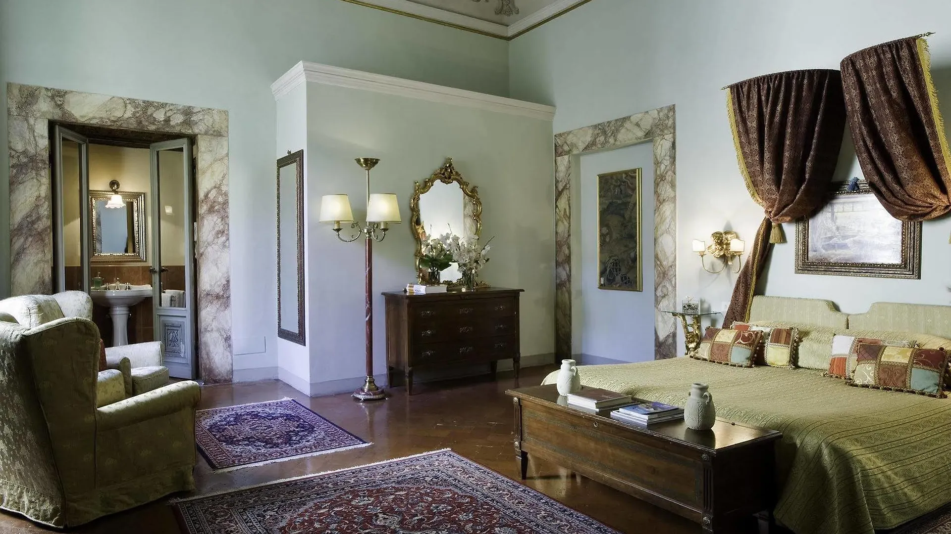 Palazzo Magnani Feroni, All Suite - Residenza D'Epoca Florence 3*,