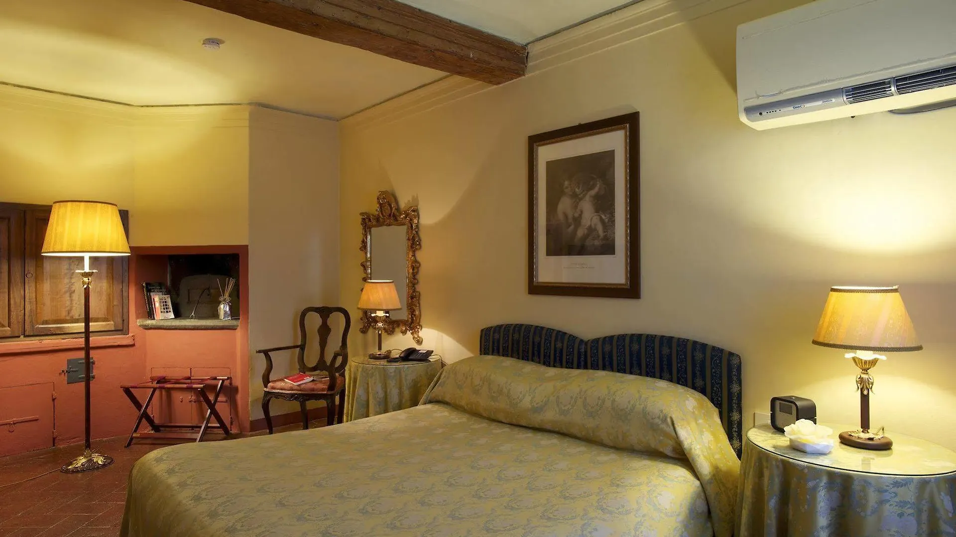Palazzo Magnani Feroni, All Suite - Residenza D'Epoca 피렌체