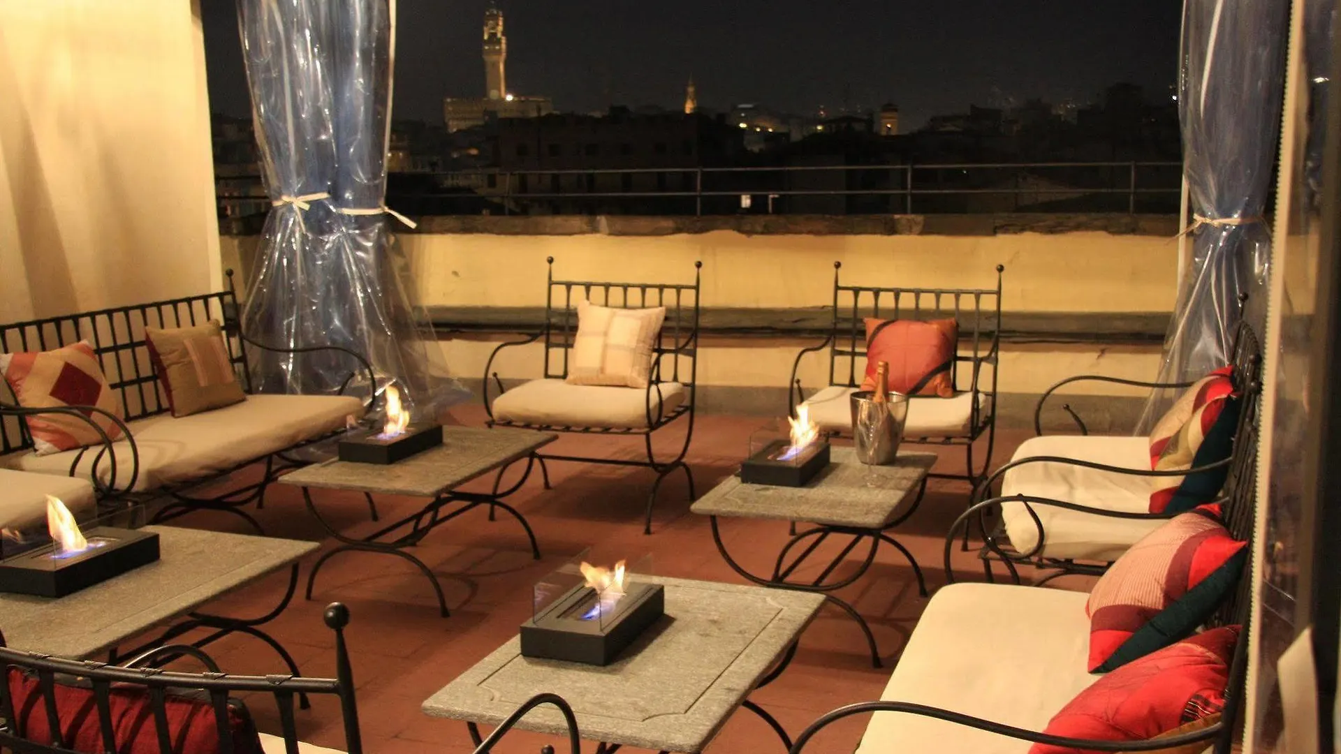 Palazzo Magnani Feroni, All Suite - Residenza D'Epoca Florence Italy